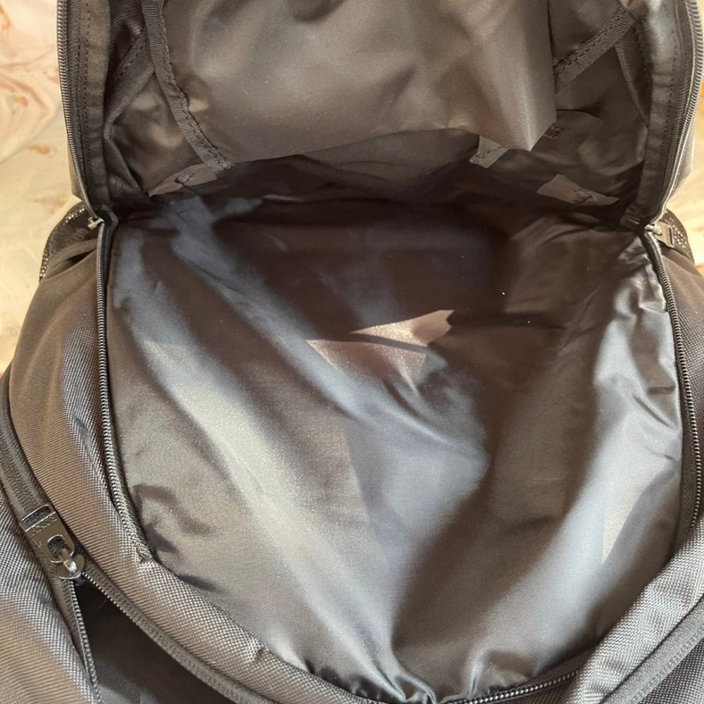 Backpack - Picture 5 of 5